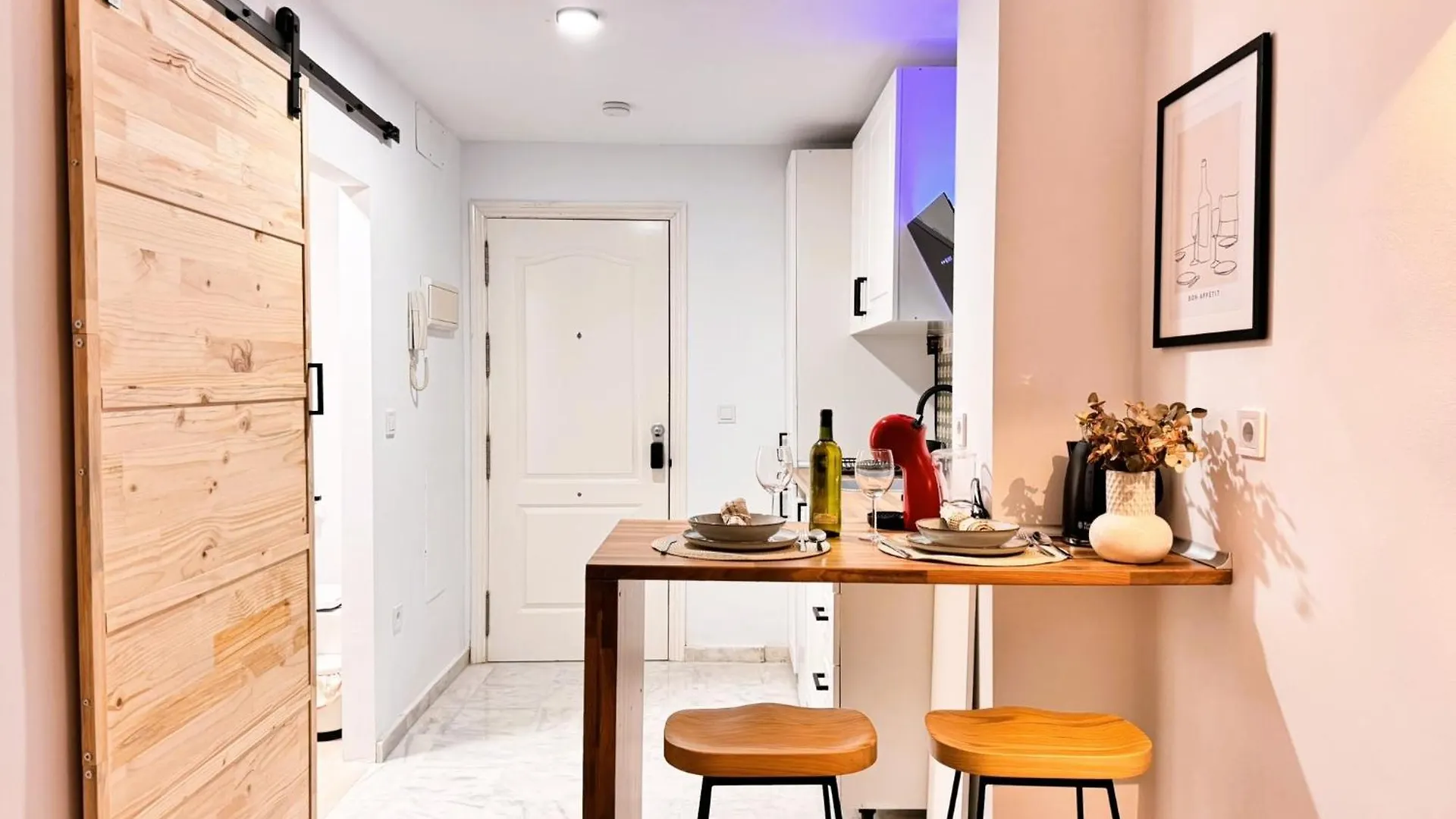 Apartment Charming Loft Close To City Center - Wifi Sevilla Spanien